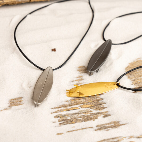 Silver Necklace Line Surfboard