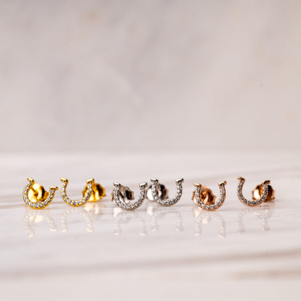 ΑΣΗΜΕΝΙΑ ΣΚΟΥΛΑΡΙΚΙΑ ΠΕΤΑΛΟ ΜΕ ΛΕΥΚΑ ΖΙΡΓΚΟΝ