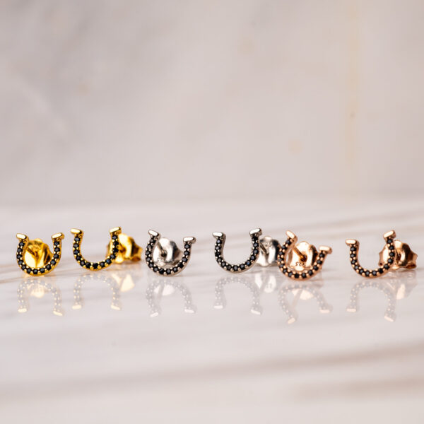 ΑΣΗΜΕΝΙΑ ΣΚΟΥΛΑΡΙΚΙΑ ΠΕΤΑΛΟ ΜΕ ΜΑΥΡΑ ΖΙΡΓΚΟΝ