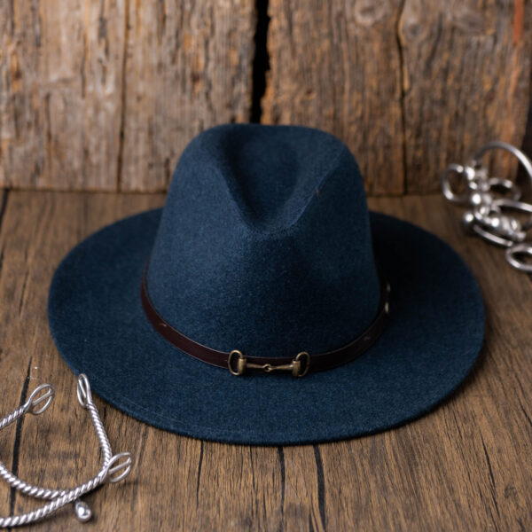 EQUESTRIAN WINTER HAT